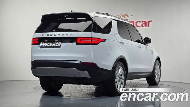 Land Rover Discovery 5, 2018