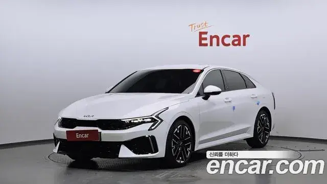 Kia K5, 2025