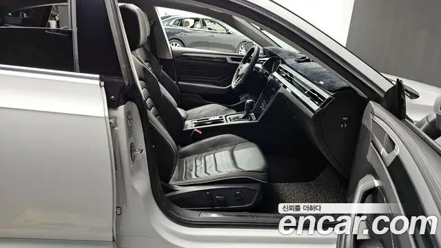 Volkswagen Arteon, 2022