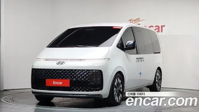 Hyundai Staria, 2022