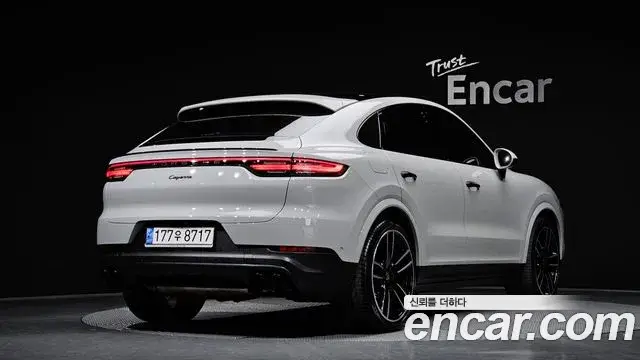 Porsche Cayenne, 2022