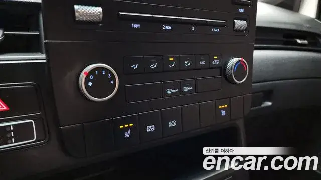 Hyundai Staria, 2024