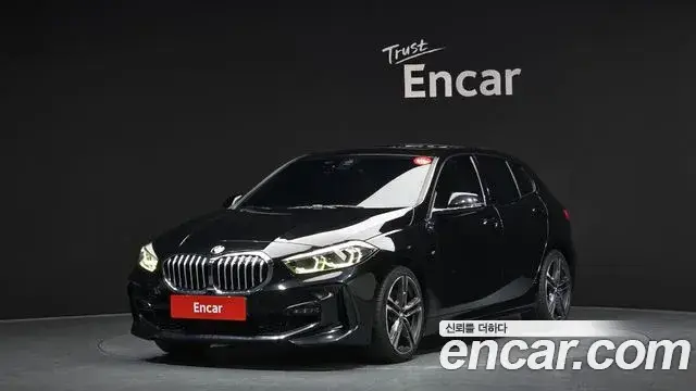 BMW 1 Series, 2022