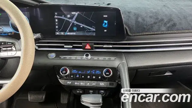 Hyundai The New Avante Hybrid, 2022