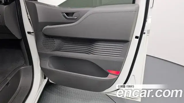 Hyundai Staria, 2024
