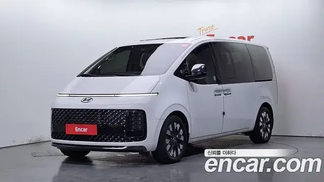 Hyundai Staria, 2022