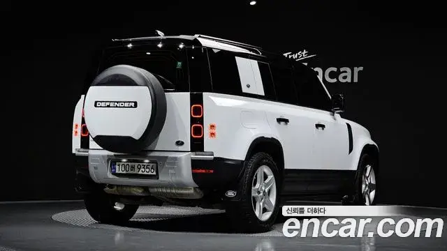 Land Rover Defender, 2020