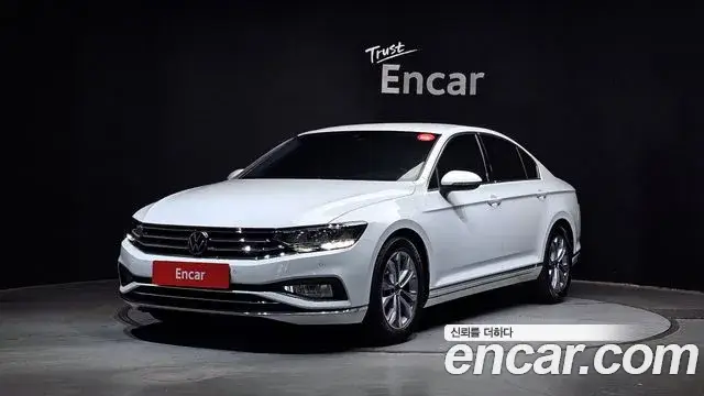 Volkswagen Passat GT, 2022