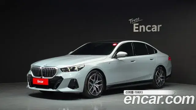BMW 5 Series, 2024