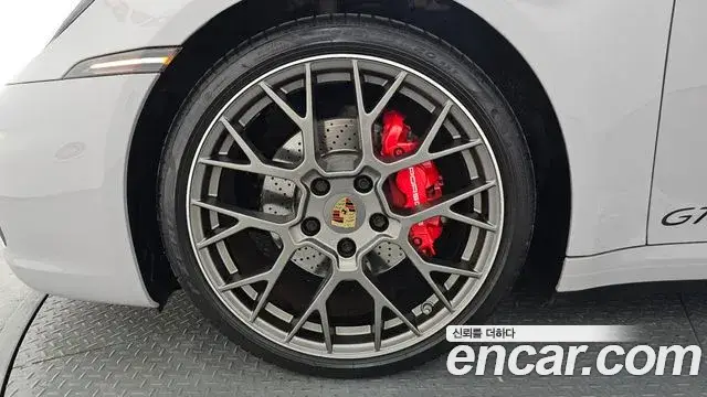 Porsche 911, 2020