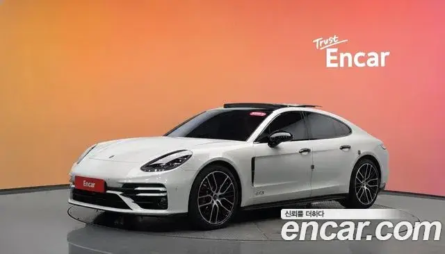 Porsche Panamera, 2021