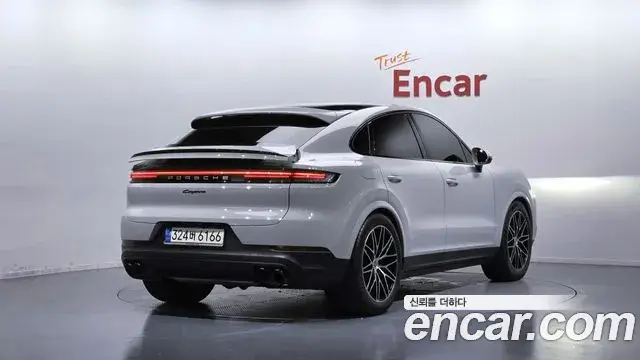 Porsche Cayenne, 2023