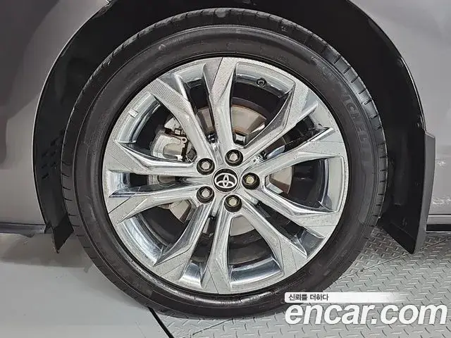 Toyota Sienna, 2023