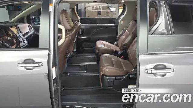 Toyota Sienna, 2019