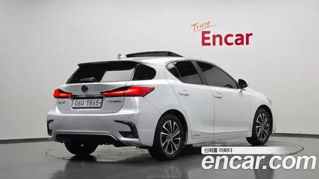 Lexus CT200h, 2018