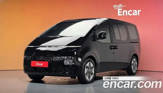 Hyundai Staria, 2025