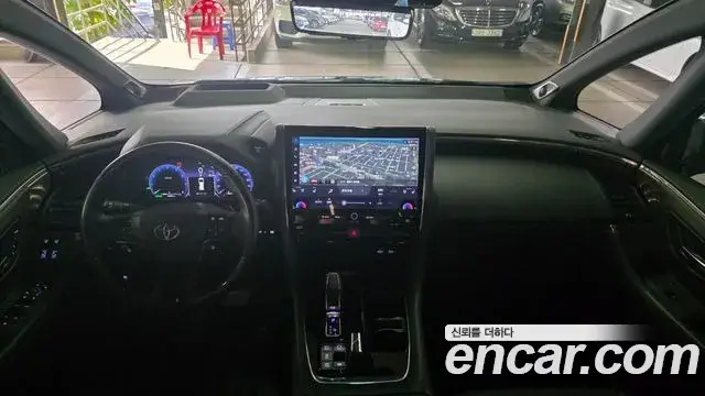 Toyota Alphard, 2023