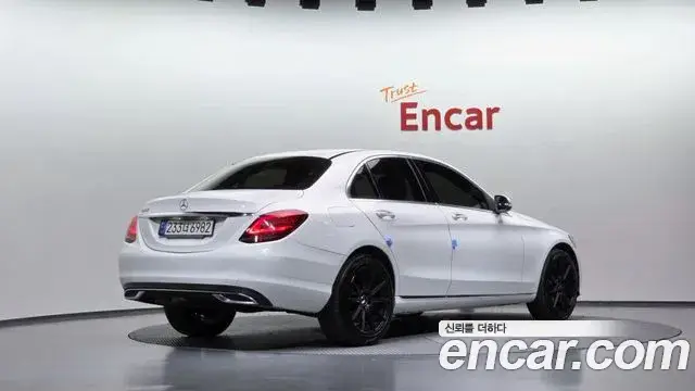 Mercedes-Benz C-Class, 2020