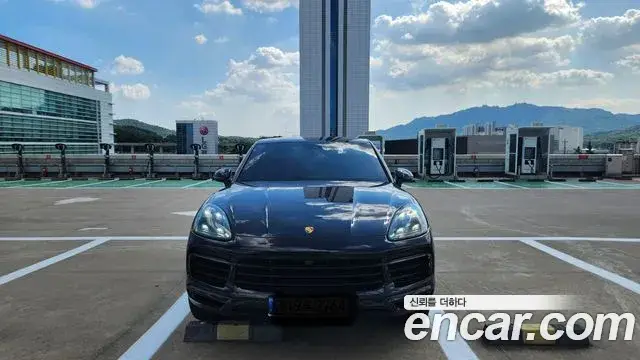 Porsche Cayenne, 2021