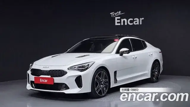 Kia Stinger Meister, 2022