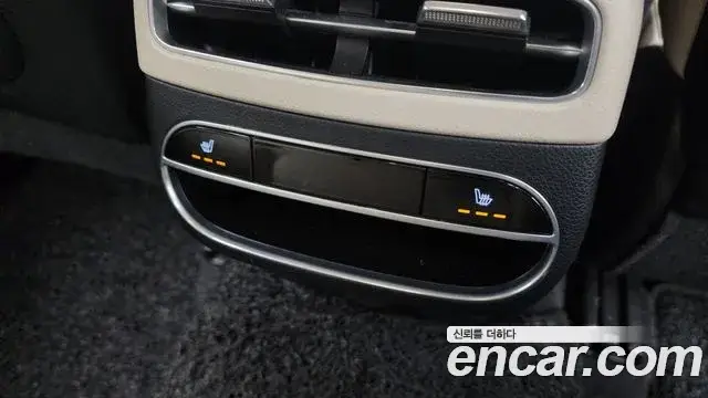 Genesis GV70, 2023