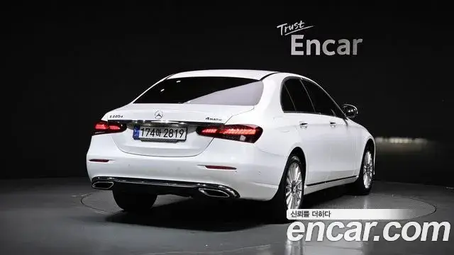 Mercedes-Benz E-Class, 2022