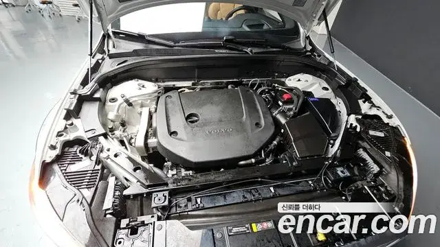 Volvo XC60, 2021