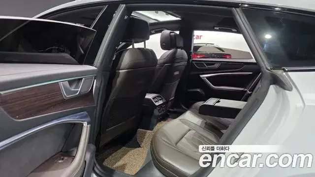 Audi A7, 2022