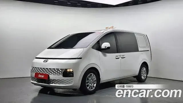 Hyundai Staria, 2022