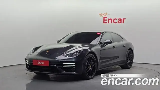 Porsche Panamera, 2022