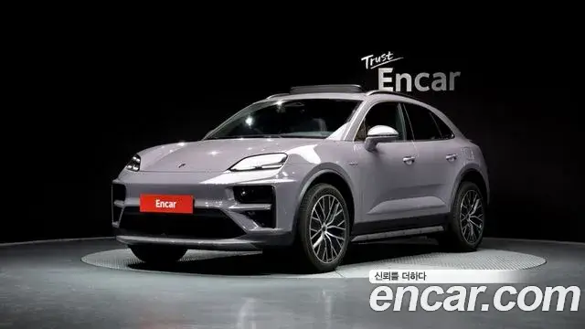 Porsche Macan EV, 2025