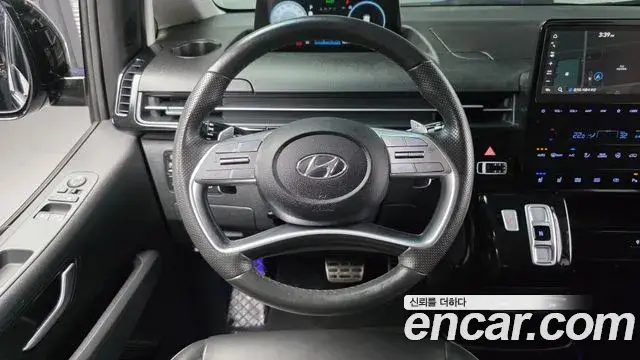 Hyundai Staria, 2022