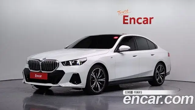 BMW 5 Series, 2025