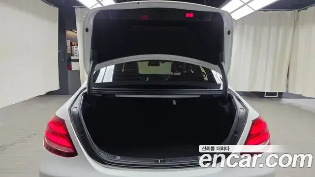 Mercedes-Benz E-Class, 2020