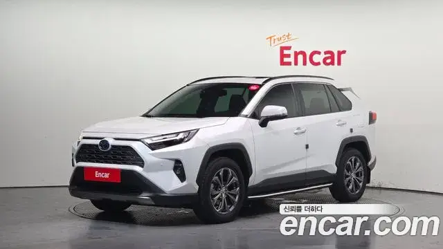 Toyota RAV4, 2024