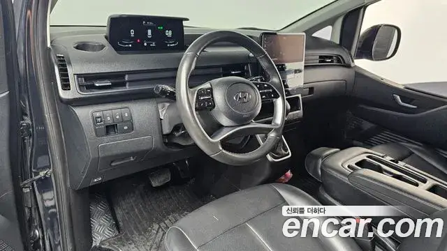 Hyundai Staria, 2023