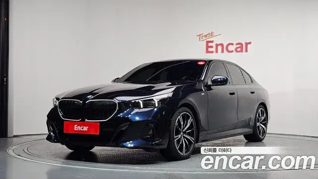BMW 5 Series, 2024