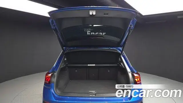 Volkswagen T-Roc, 2021