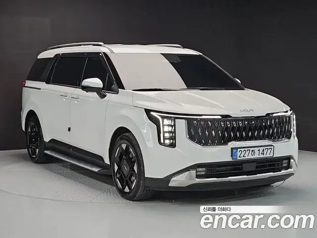 Kia Carnival, 2025