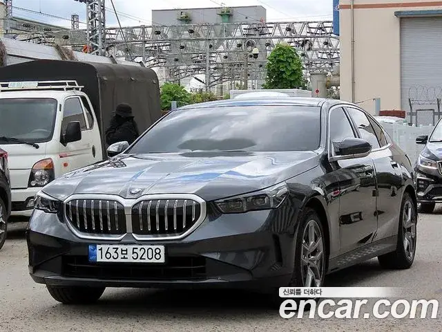 BMW 5 Series, 2024