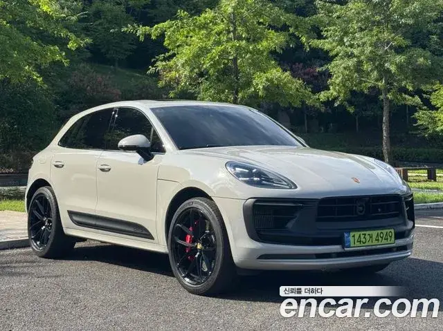 Porsche Macan, 2022