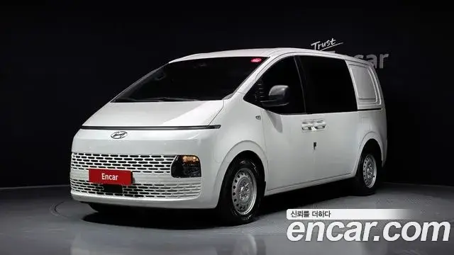 Hyundai Staria, 2022