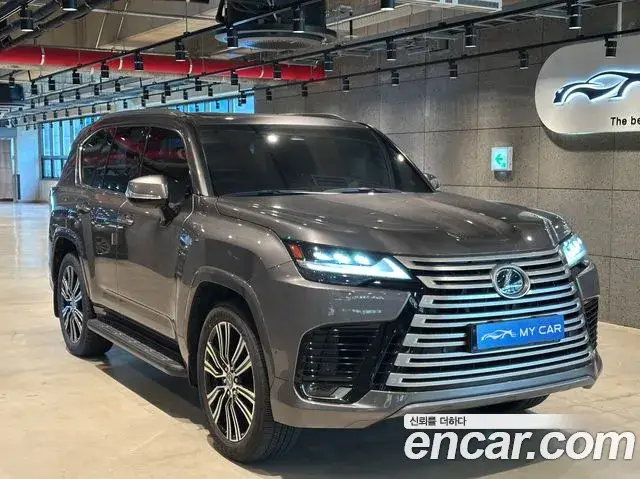 Lexus LX, 2025