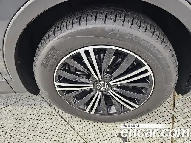 Volkswagen Tiguan, 2020