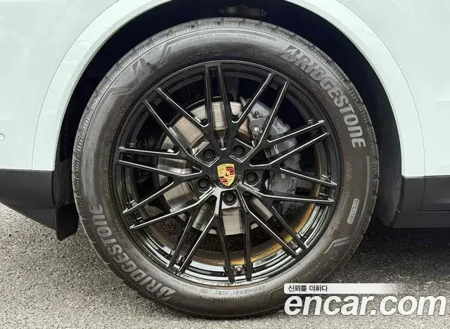 Porsche Cayenne, 2024