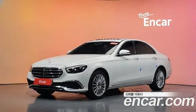 Mercedes-Benz E-Class, 2023