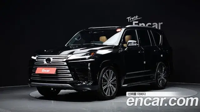Lexus LX, 2025