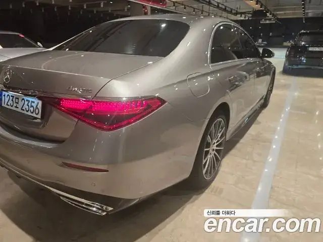 Mercedes-Benz S-Class, 2022