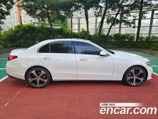 Mercedes-Benz C-Class, 2023