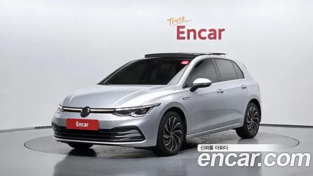 Volkswagen Golf, 2022